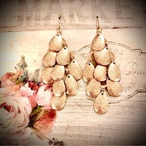 NEW Gold Dangle Earrings